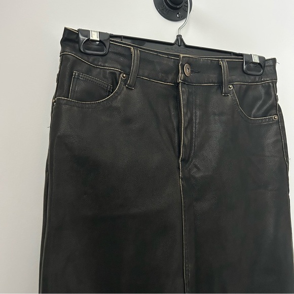 Divided Coated Leather Look Skirt - Picture 4 of 7